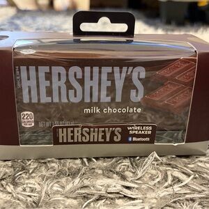 Hershey's Milk Chocolate Wireless Speaker